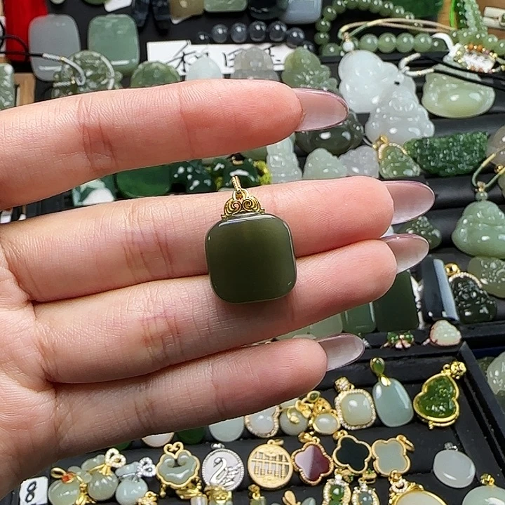 和田玉银S925镶嵌颈饰