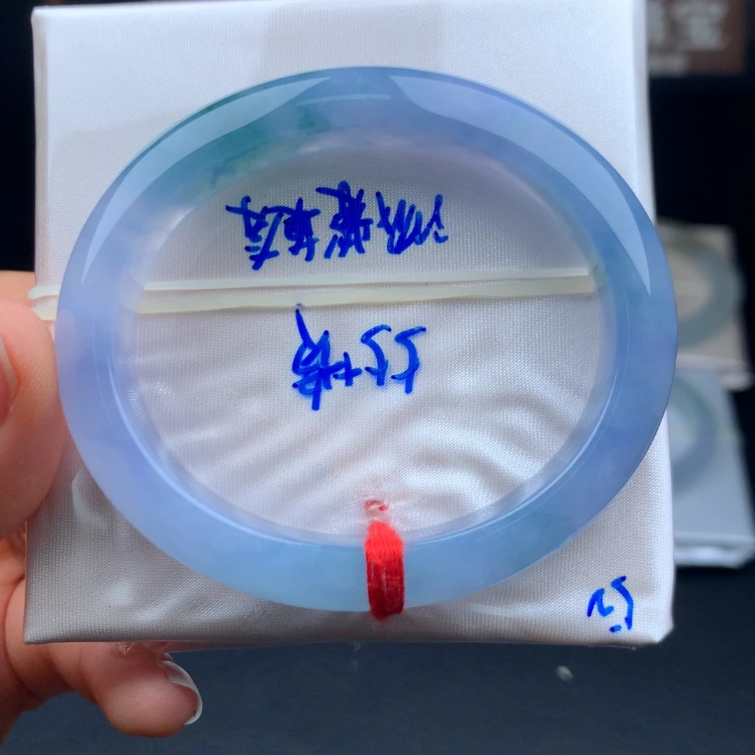 翡翠手镯未镶嵌强推莫奈