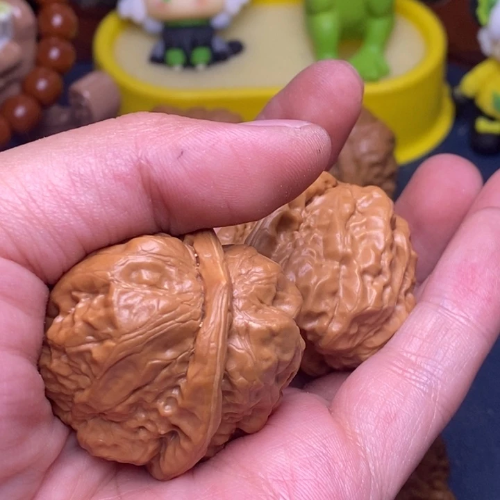 为***两手串文玩核桃蛤蟆头