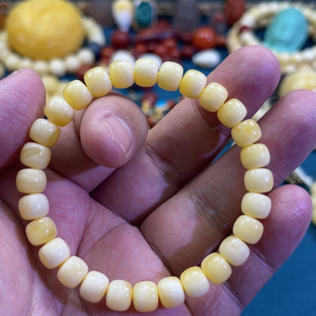 琥珀未镶嵌珠宝奇石48