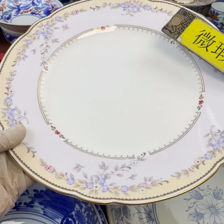 他家瓷器真美…开播了