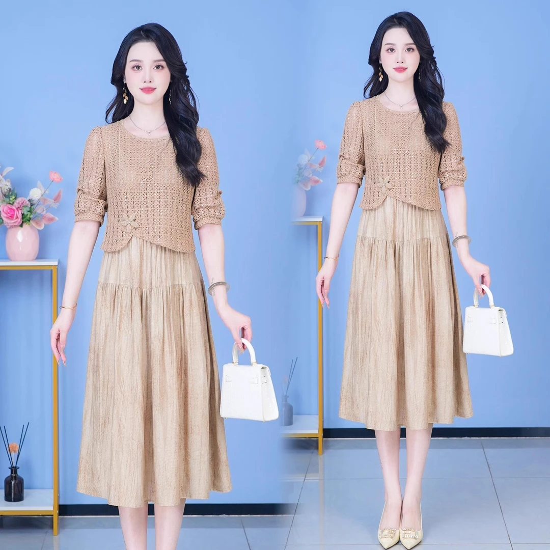 时尚连衣裙套装女2025秋季新款洋气显瘦镂空针织上衣背心裙两件套