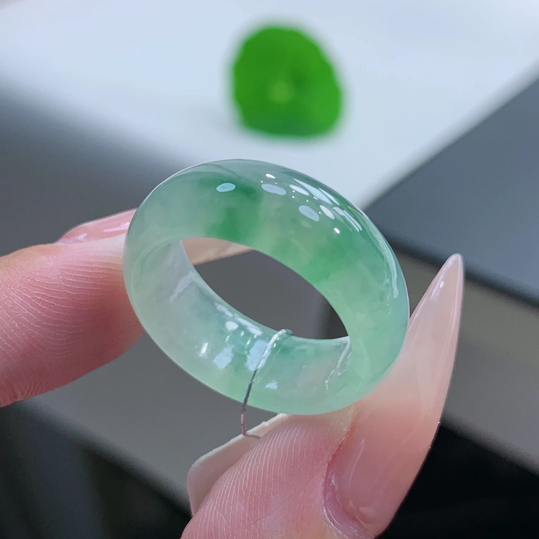 16-17圈 缅甸天然A货翡翠 正冰飘绿冰绿宽版轮胎戒圈17.6-8.2-3.6