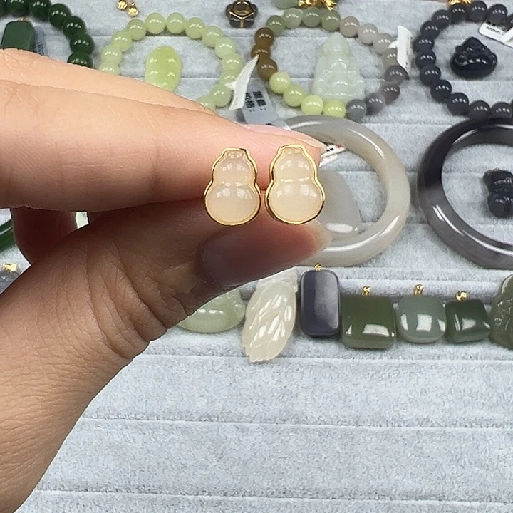 和田玉未镶嵌珠宝半成品