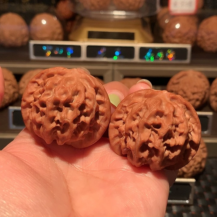 文玩核桃把件龙鳞