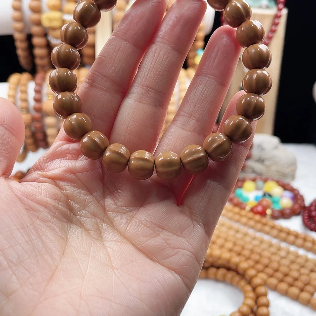 猴头核桃吊坠小鲨鱼