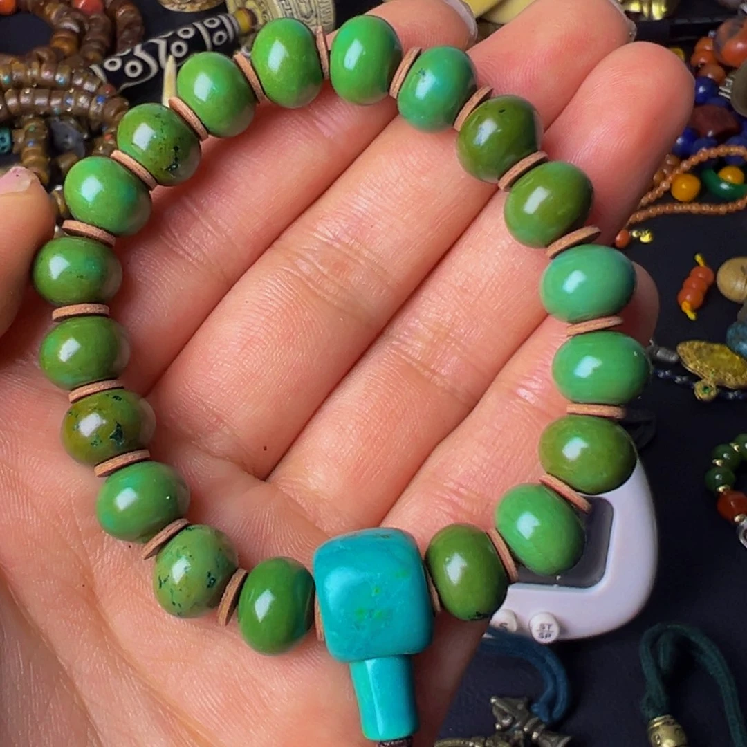 大果紫檀（缅甸花梨）冷****员