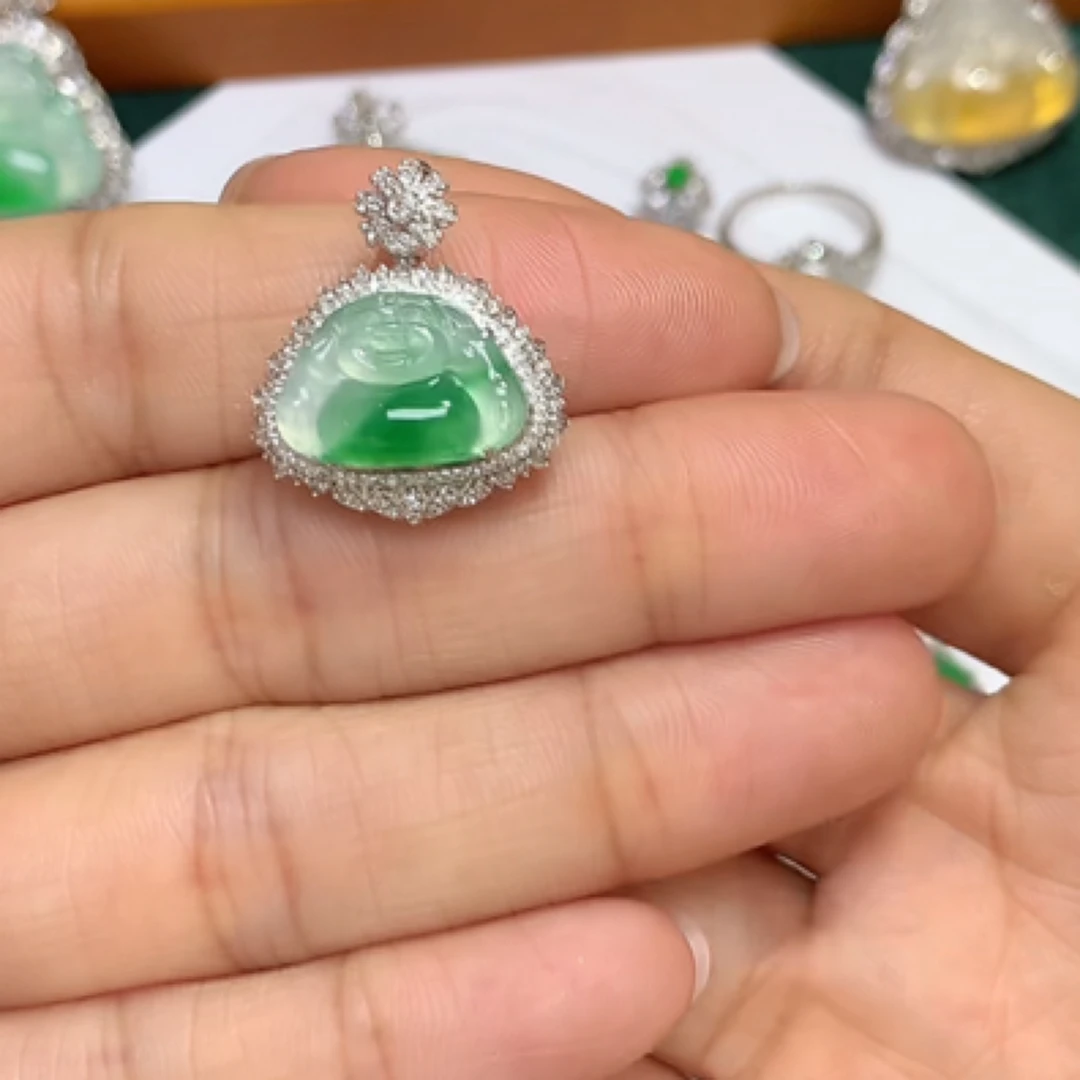 天然缅甸A货翡翠 佛公