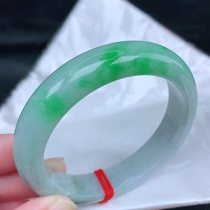 未镶嵌手镯翡翠天然