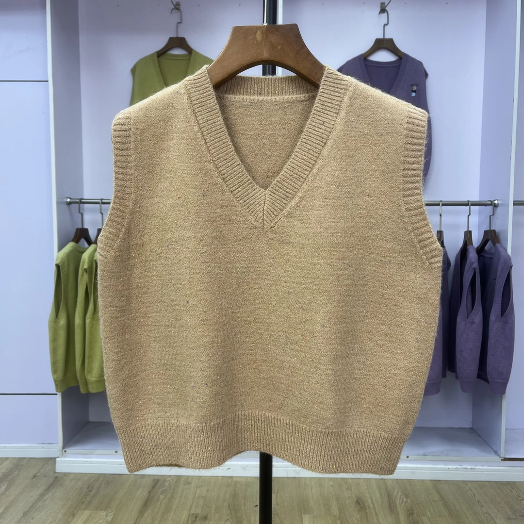 955 春秋季叠穿2024学院风韩系洋气V领针织套头马甲内搭背心女