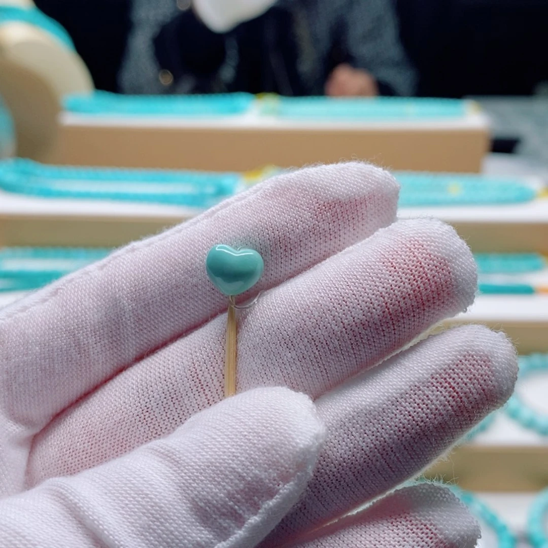 绿松石吊坠未镶嵌