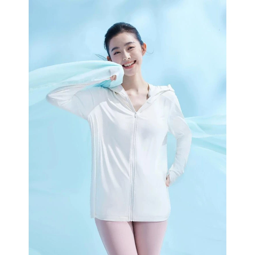 B 门店42&9！防晒抗光老外套」UPF300+沁颜云朵原纱/连帽上衣C21875