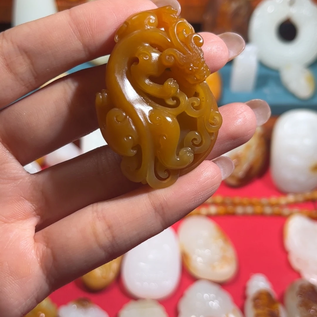 ****空颈饰未镶嵌和田玉