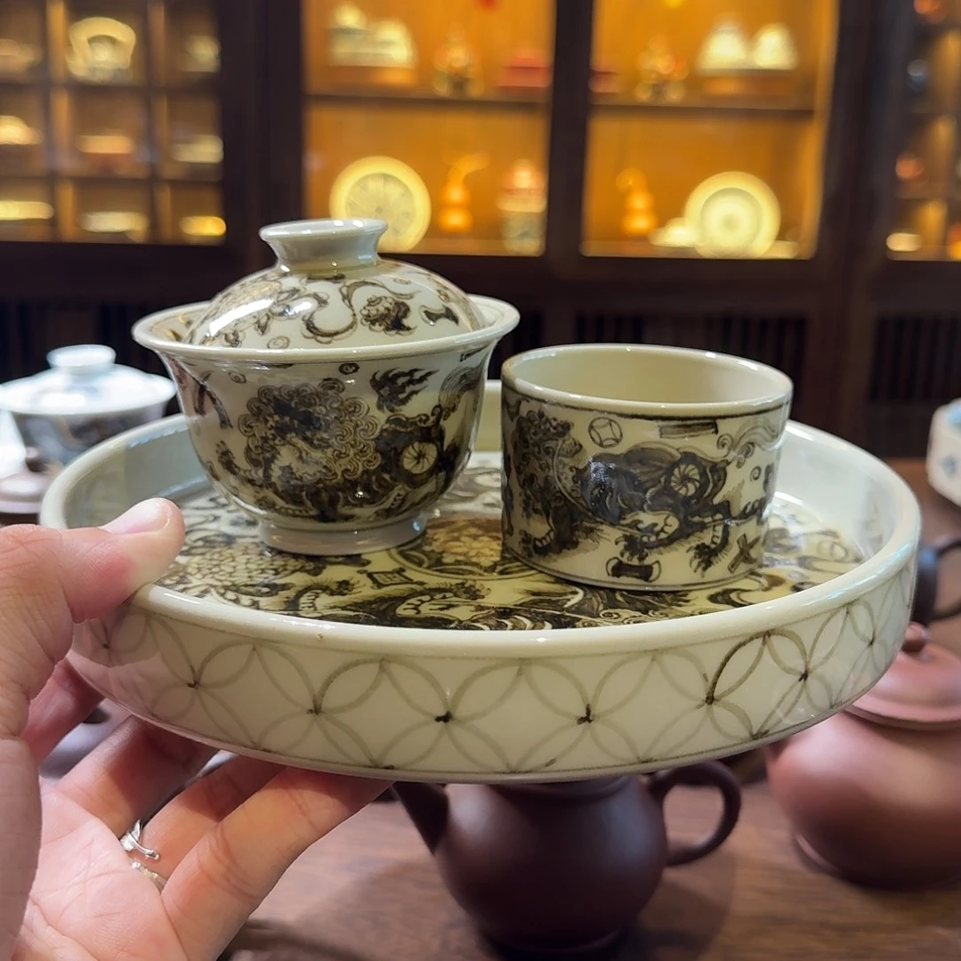 手工手绘狮子滚绣球陶瓷茶具套组