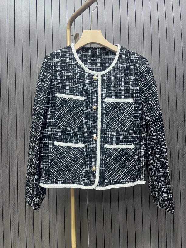 服装244 春秋款黑白色小香风外套