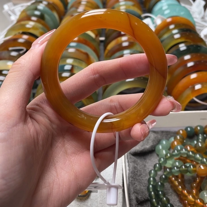 蛇纹石玉未镶嵌手镯56.8