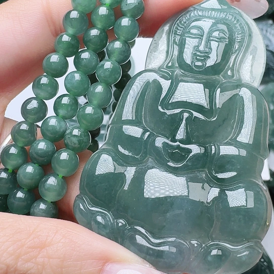 翡翠未镶嵌颈饰天然的A货翡翠多样性发其一