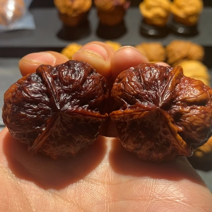 文玩核桃把件37尺翻天印三棱