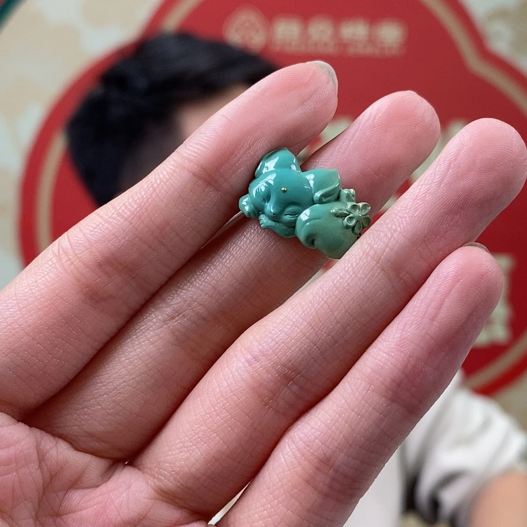 绿松石未镶嵌珠宝奇石