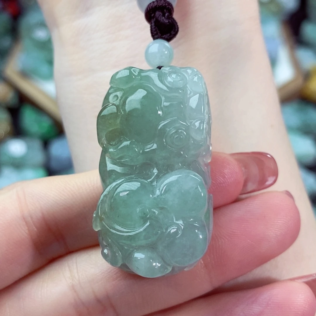 翡翠颈饰未镶嵌天然