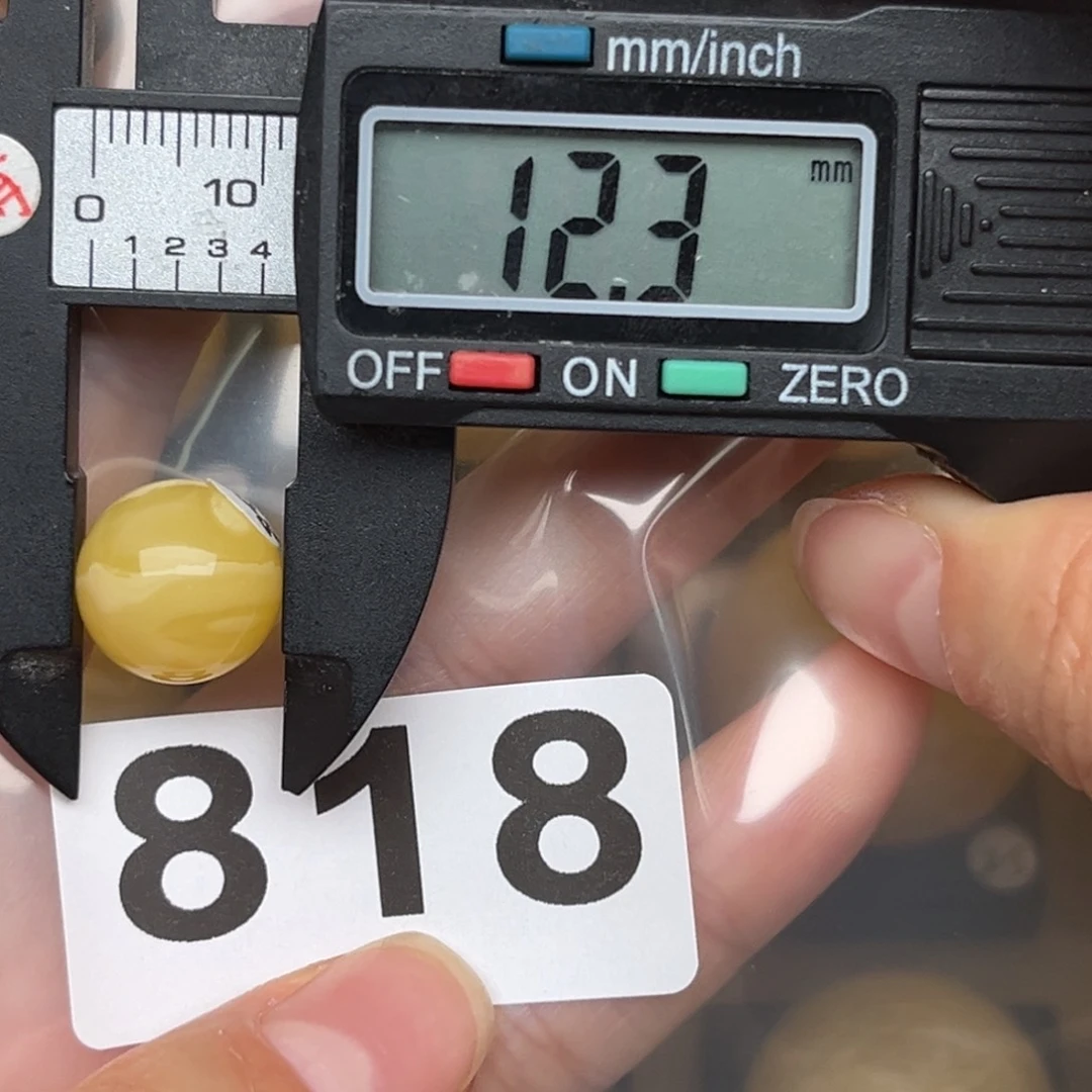 未镶嵌蜜蜡裸石时*蜜蜡