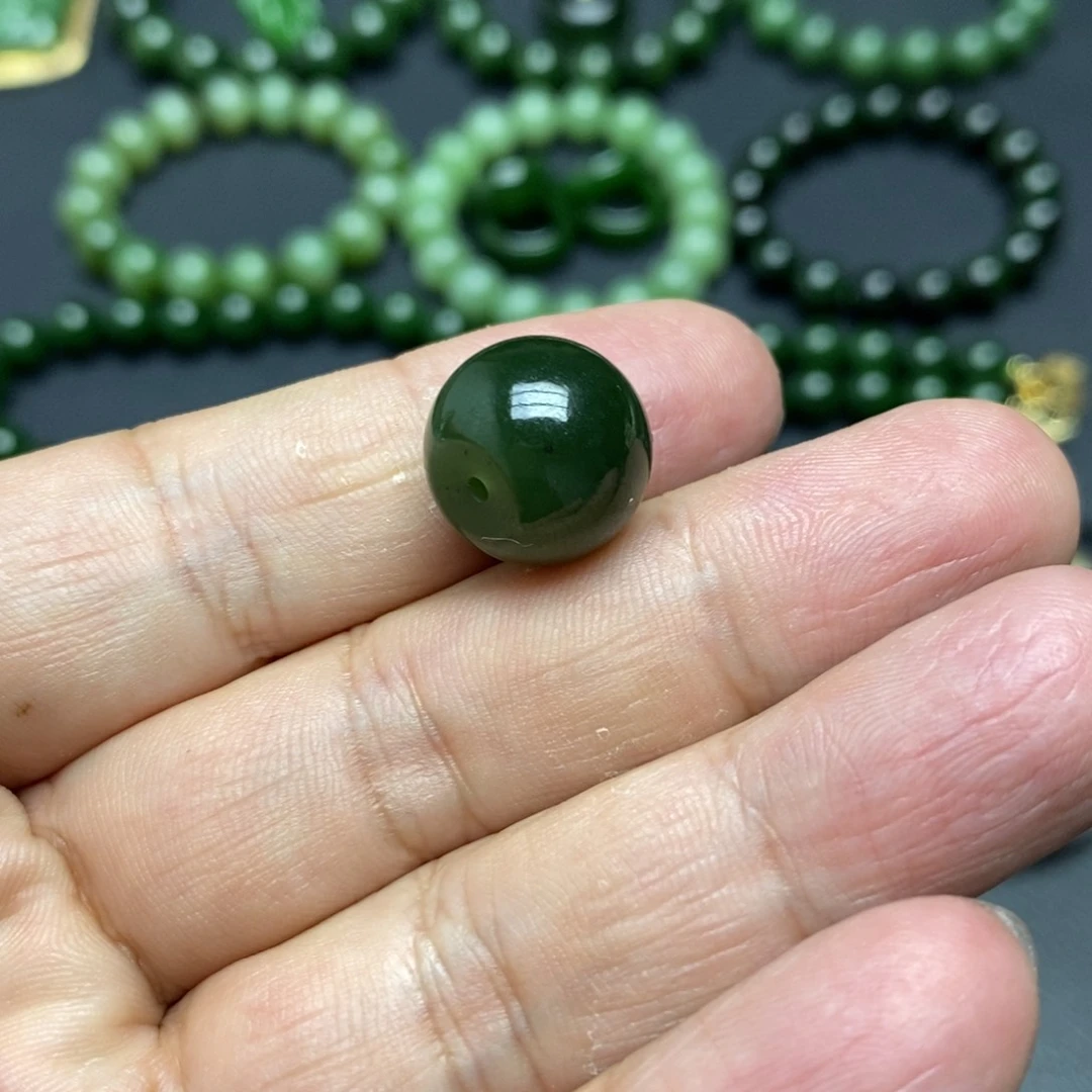 和田玉（碧玉）珠宝半成品未镶嵌