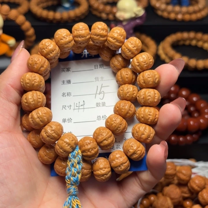 谁***名猴头核桃吊坠猴头