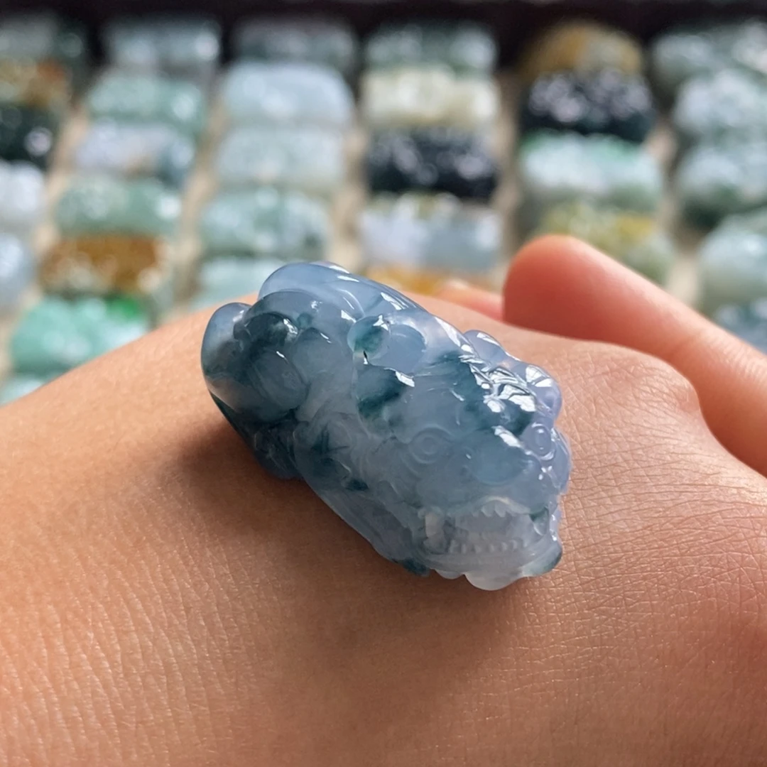 翡翠未镶嵌颈饰天然翡翠貔貅吊坠