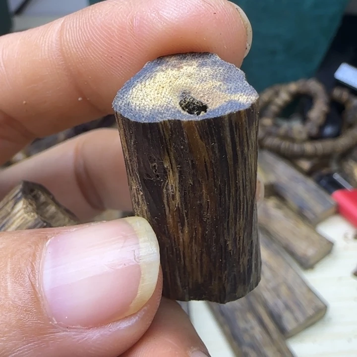 沉香枕沉香高油虫漏料