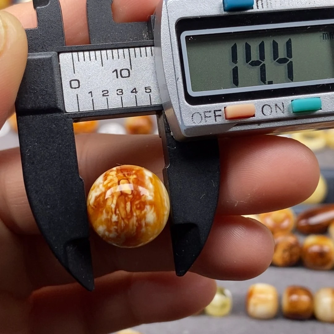 未镶嵌琥珀戒指圆珠