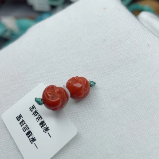 南红玛瑙未镶嵌珠宝奇石