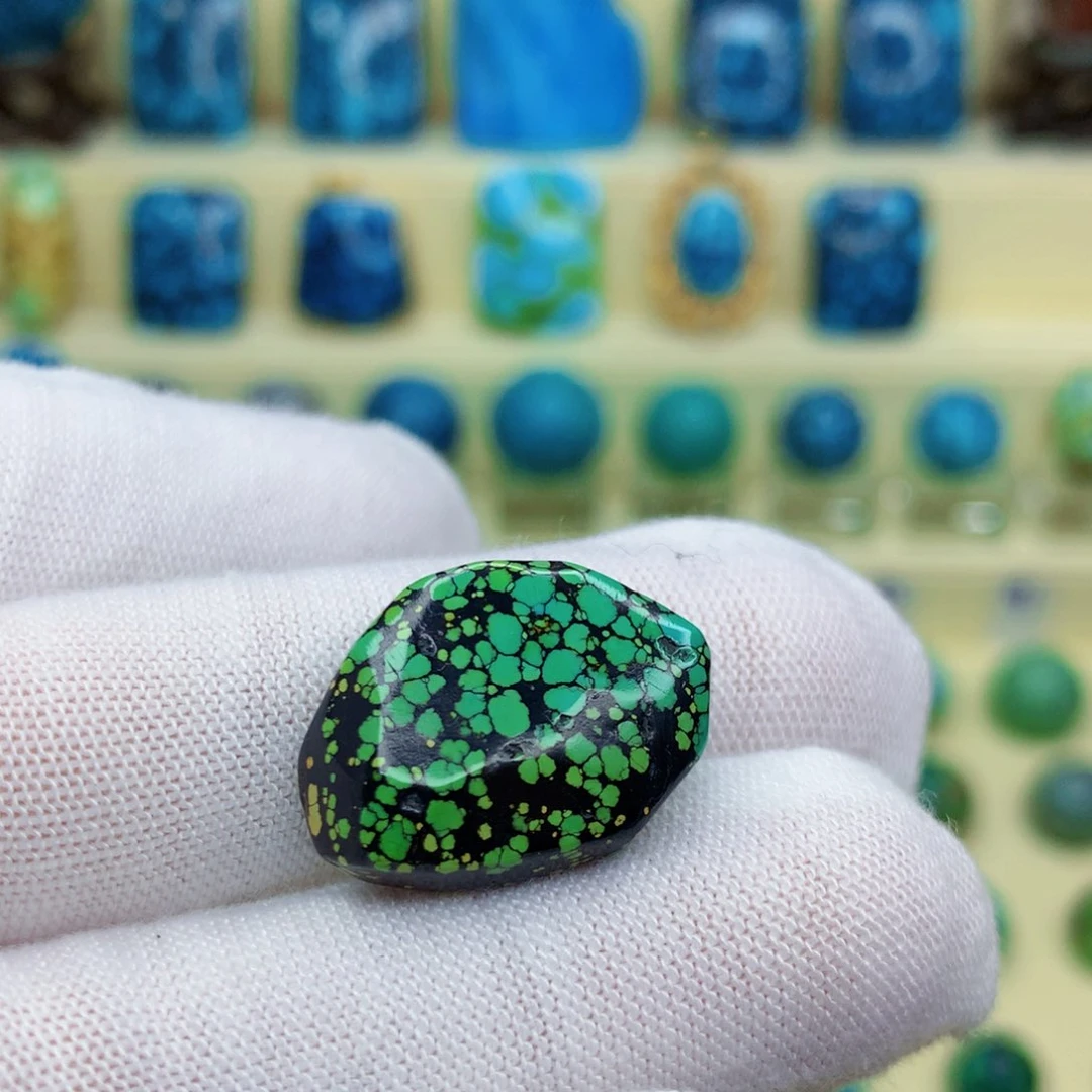 绿松石绿松石未镶嵌