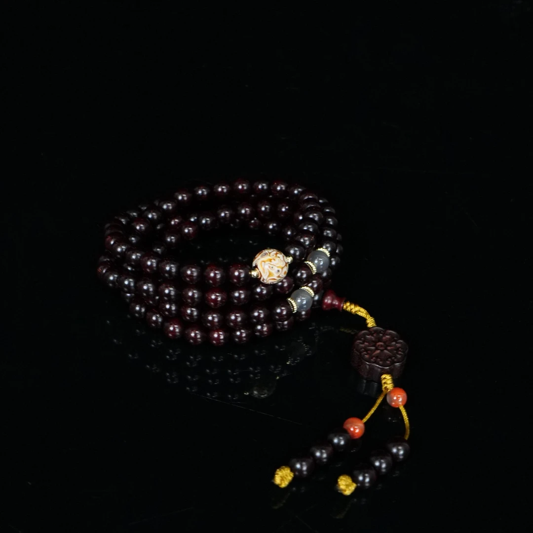 A6791 印度小叶紫檀金星手串 0.6cm*108颗   21.76g