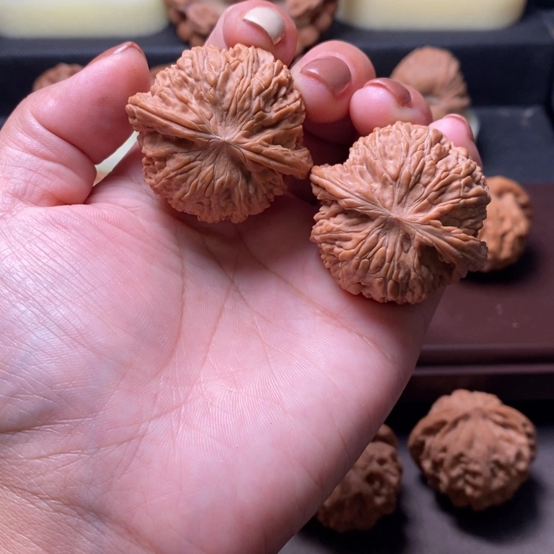 文玩核桃吊坠磨盘