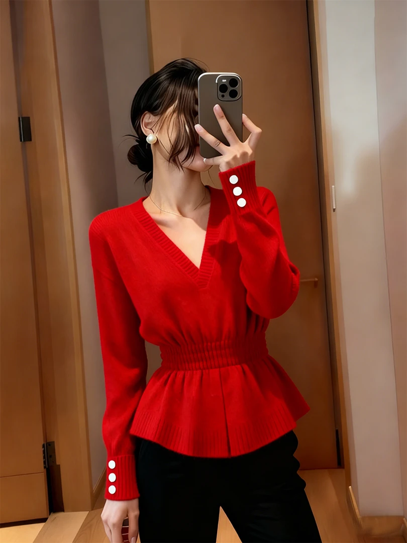 圣诞新年红色V领收腰针织衫女2025冬季新款慵懒保暖舒适打底毛衣