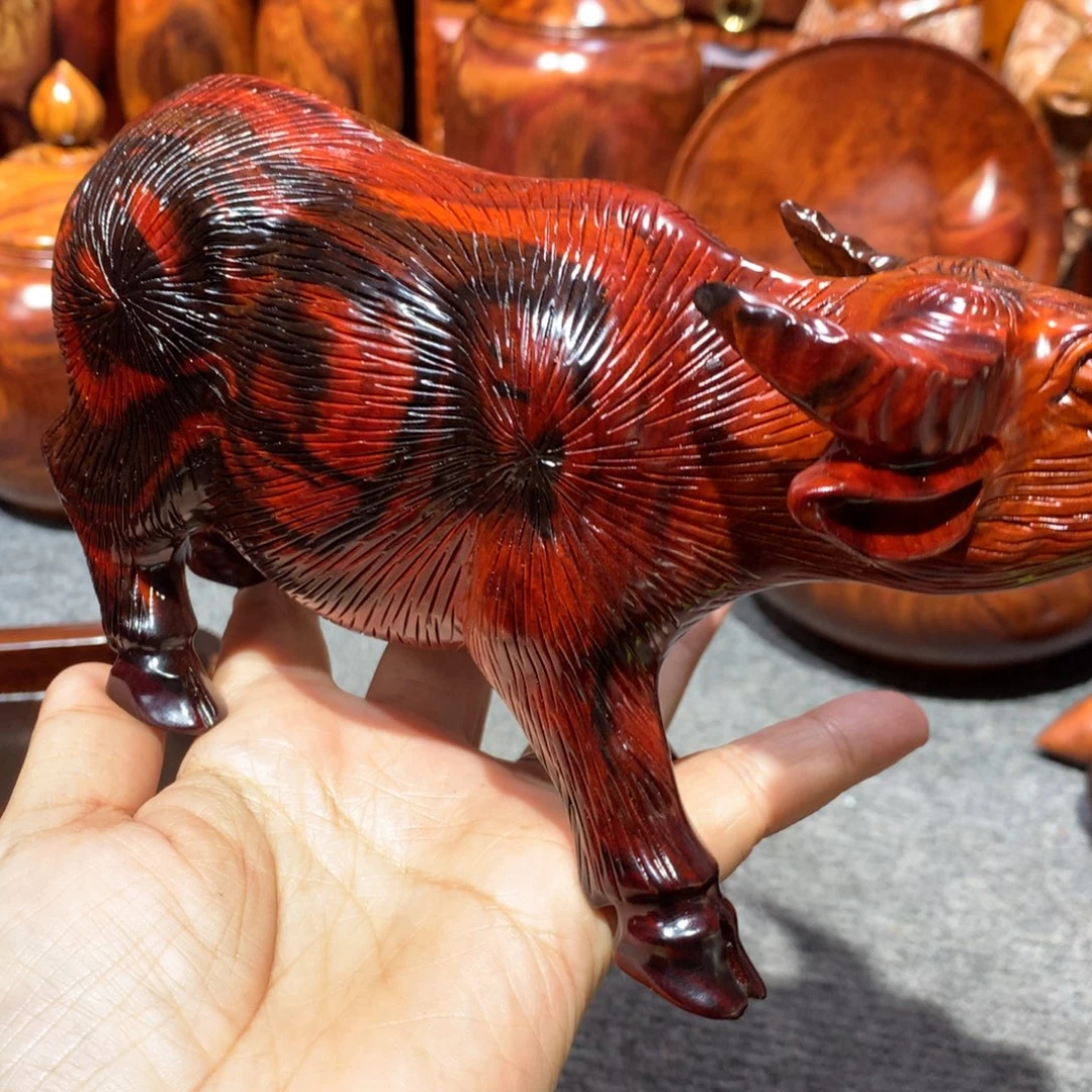 江***南木大红酸枝牛气冲天