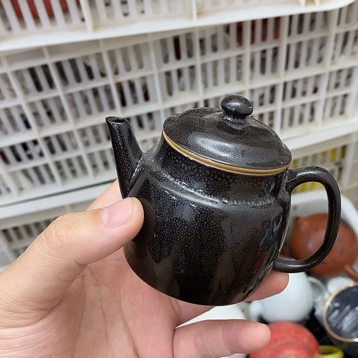 陶瓷艺术品及陶瓷制品