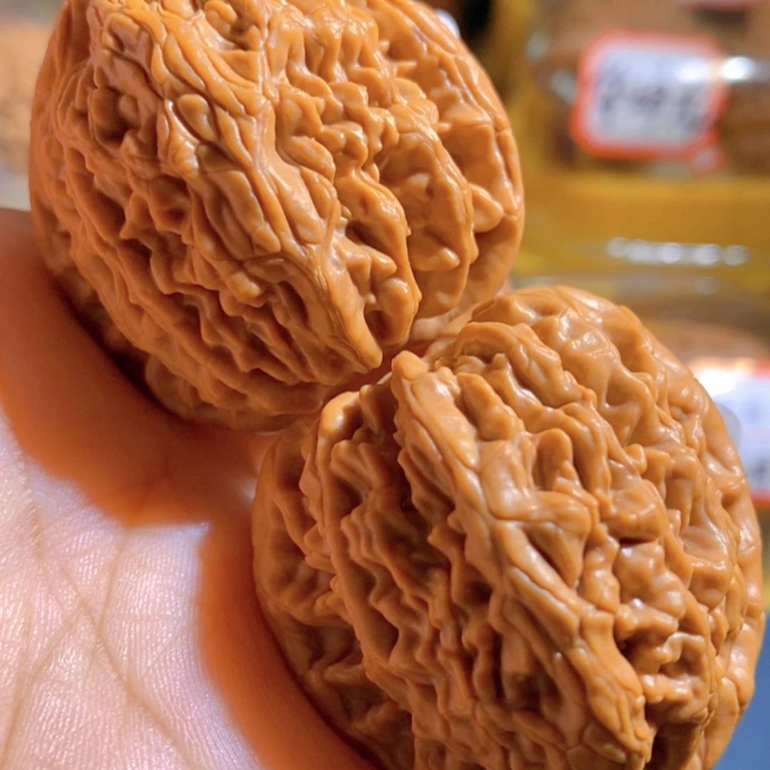 【闪购商品】文玩核桃吊坠虎头王