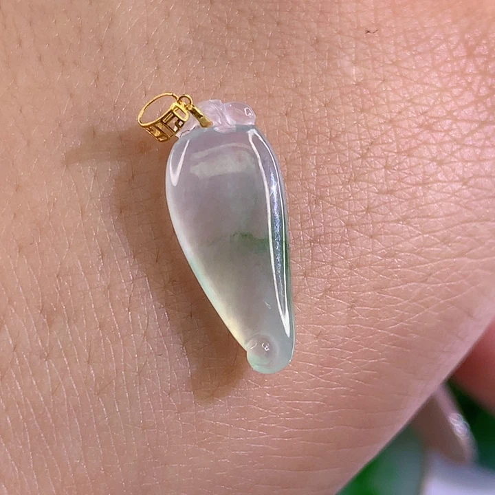 翡翠18K金镶嵌颈饰翡翠
