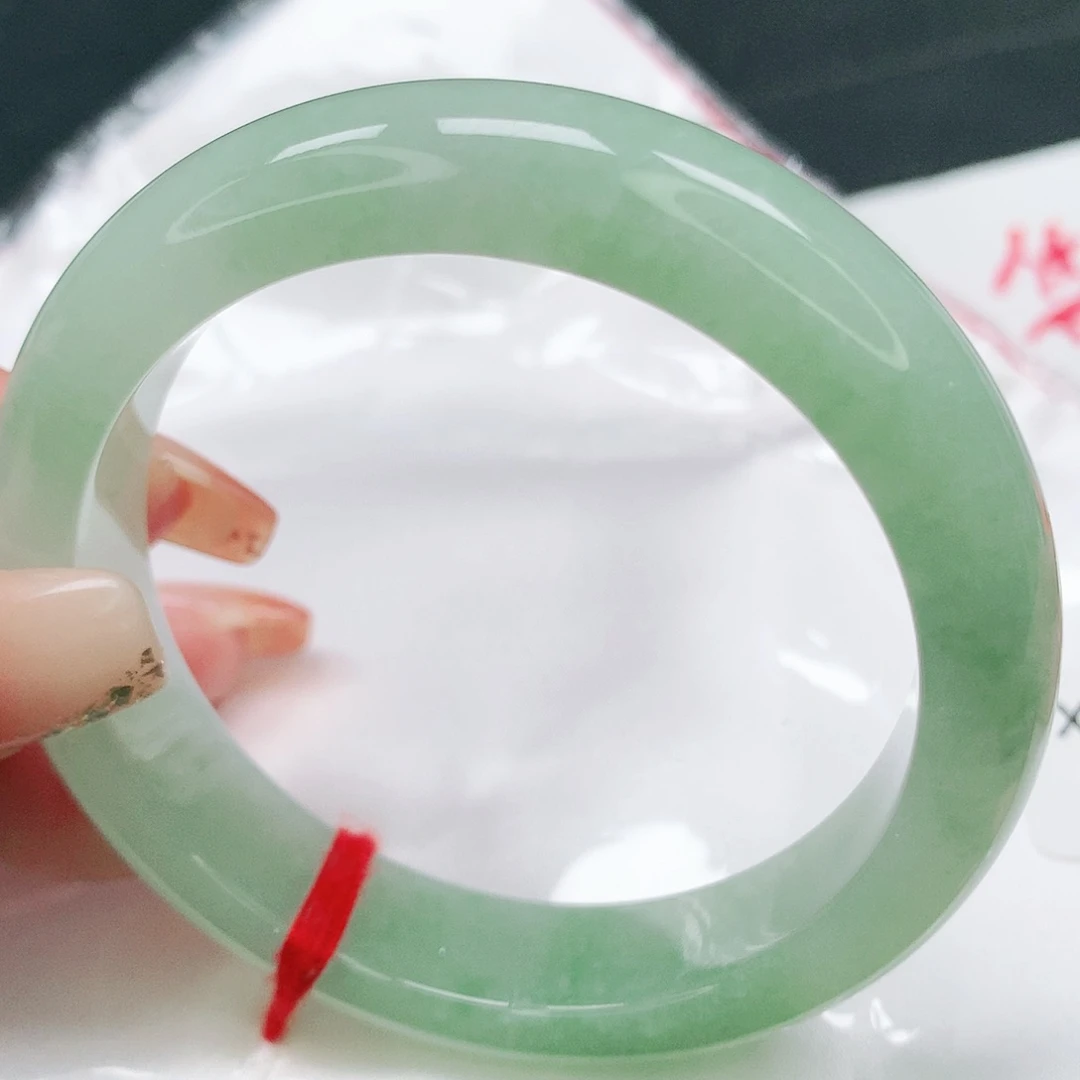 未镶嵌手镯翡翠完美60