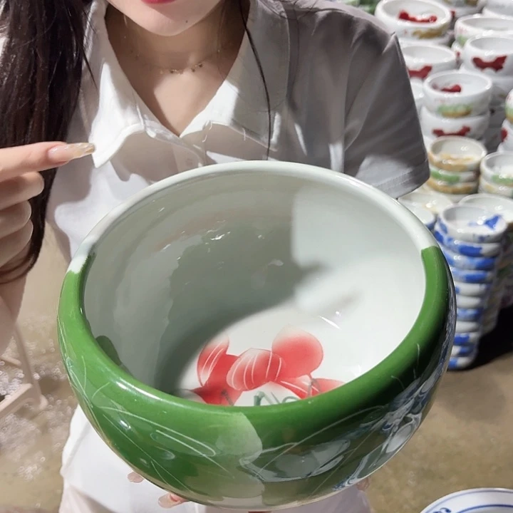 瓷片口径23厘米 高度13厘米