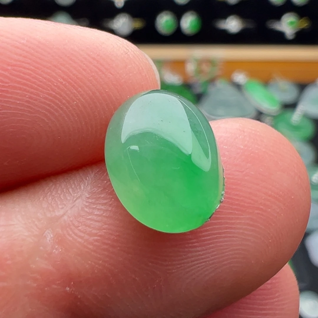 翡翠未镶嵌颈饰蛋面11.3