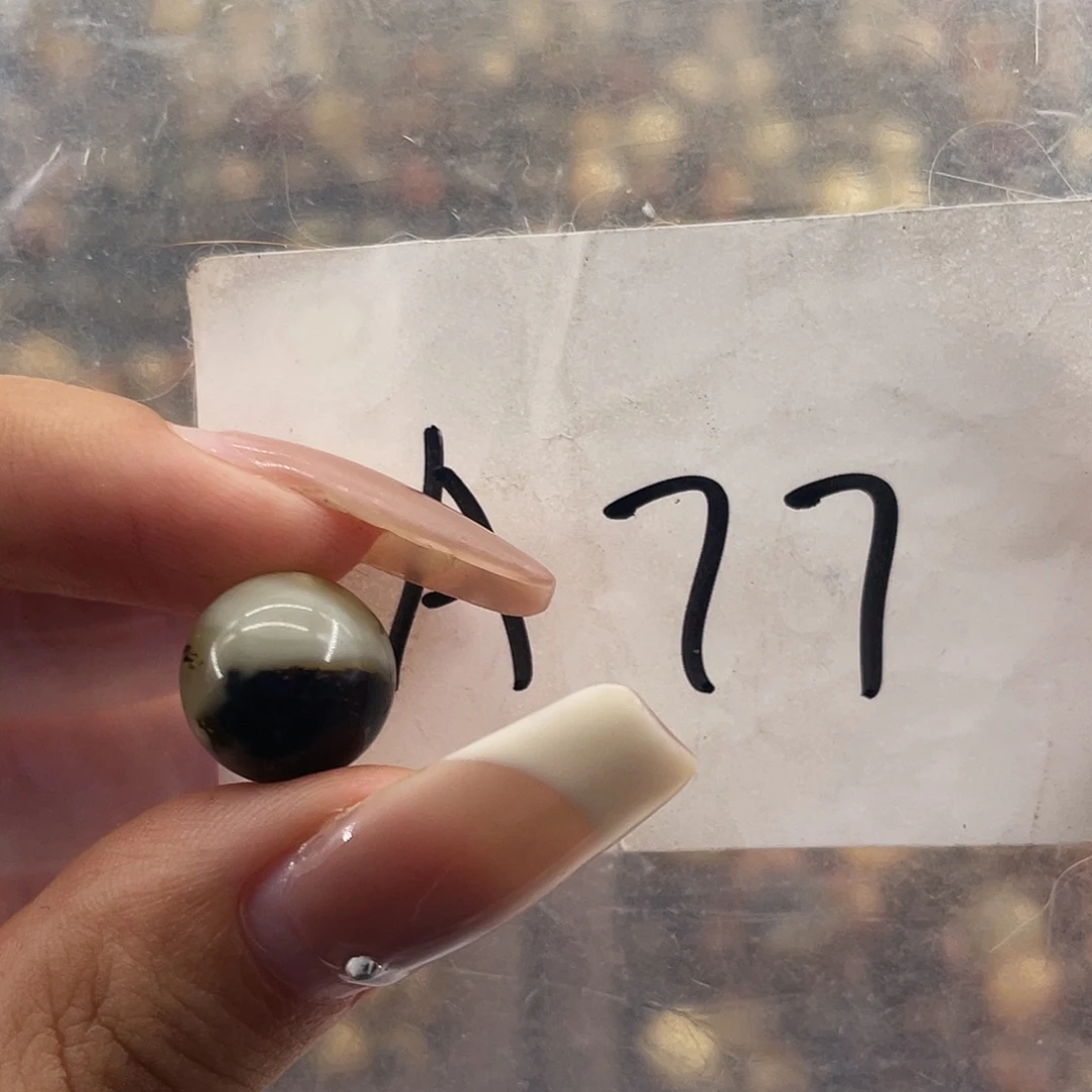 琥珀未镶嵌裸石12.3福利