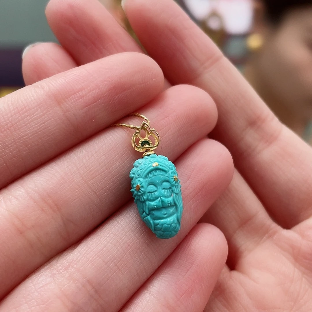 绿松石颈饰未镶嵌