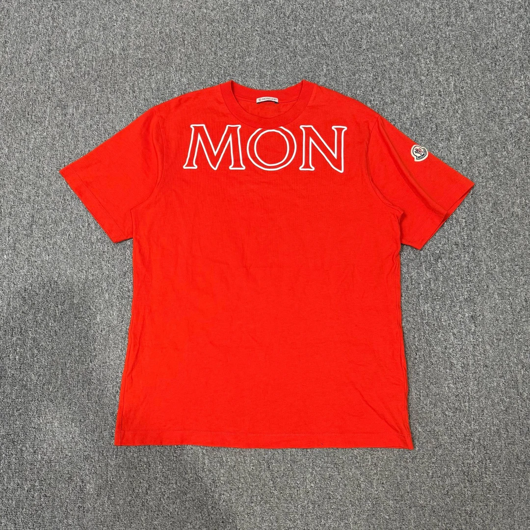 99新 MONCLER 18955872 Moncler蒙口红色新款徽标logo短袖S码99新