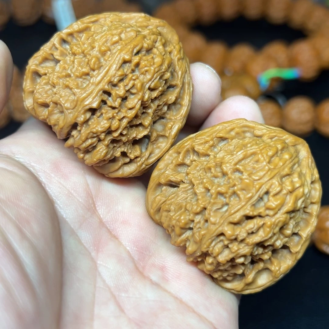 文玩核桃南疆石尺寸44