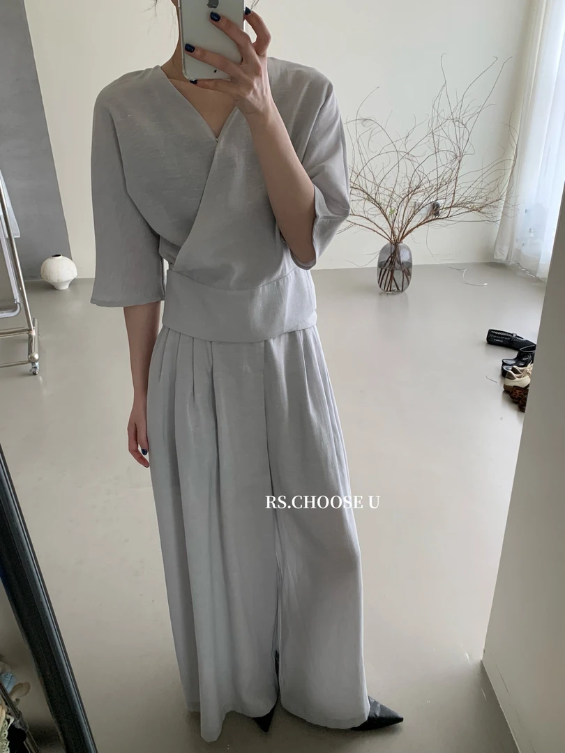RS@5608 韩系V领中袖收腰衬衣+高腰阔腿裤套装
