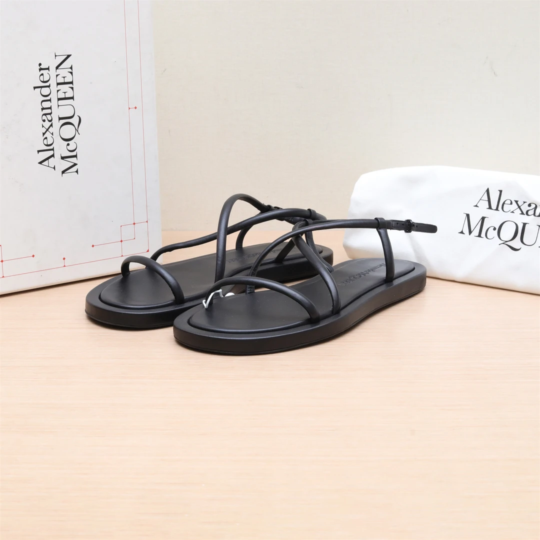 全新未使用 Alexander McQueen/亚历山大·麦昆 汤/299334/凉鞋