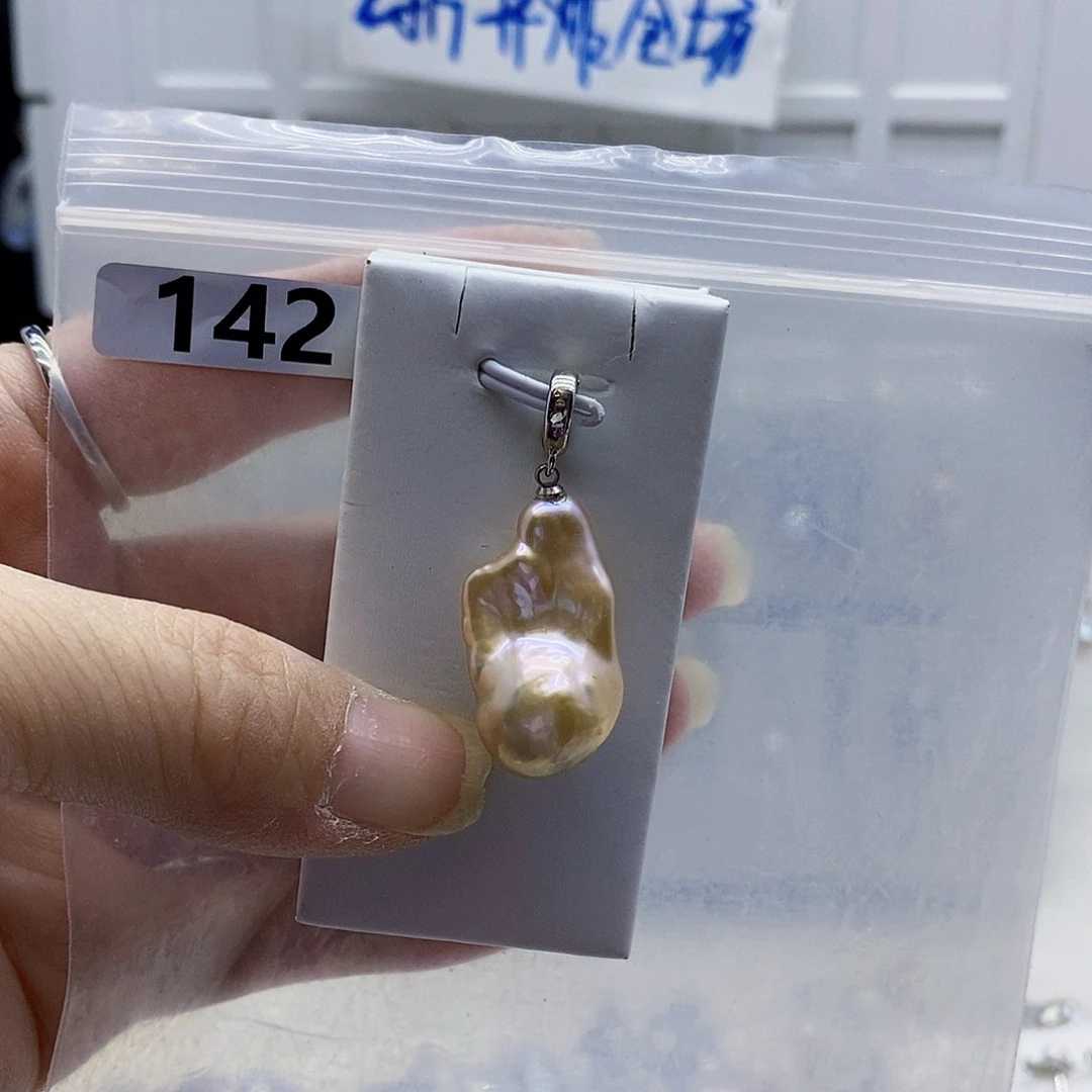 颈饰合金淡水珍珠
