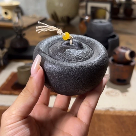 景德镇鱼和熊手工陶艺